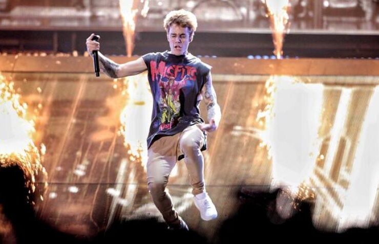 Justin Bieber durante la actuación que ha ofrecido en el Palau Sant Jordi