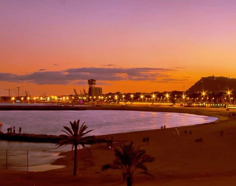 atardecer desde la barceloneta
