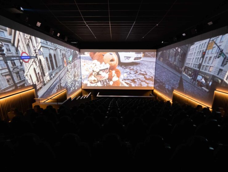 En Barcelona hay una sala de cine con triple pantalla
