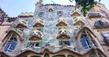 La Casa Batlló de Gaudí considerada como el Mejor Monumento del Mundo
