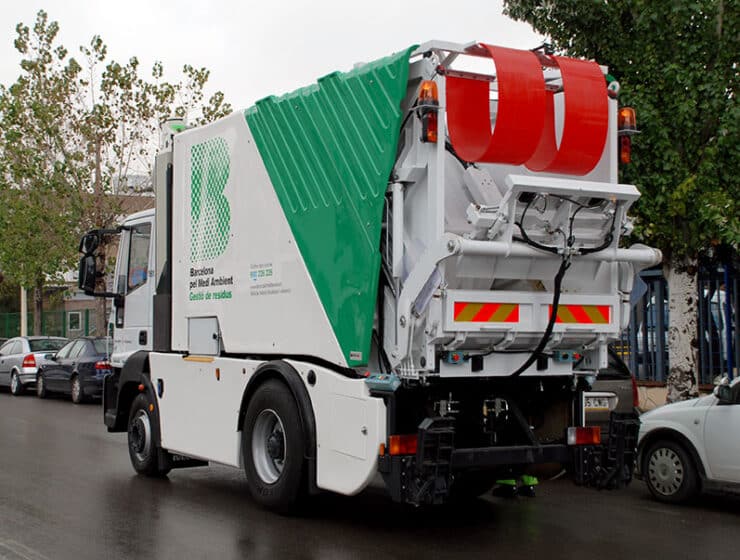 Camiones eléctricos y nueva maquinaria para recoger basura