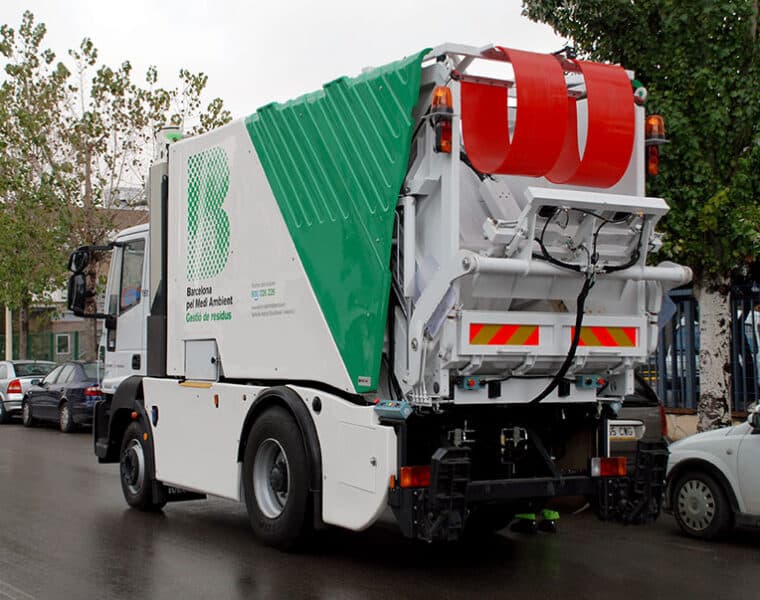 Camiones eléctricos y nueva maquinaria para recoger basura