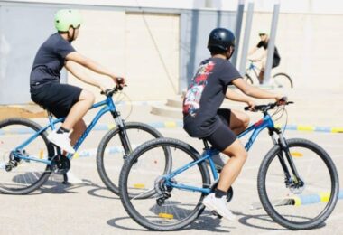 Barcelona acerca el ciclismo a las escuelas