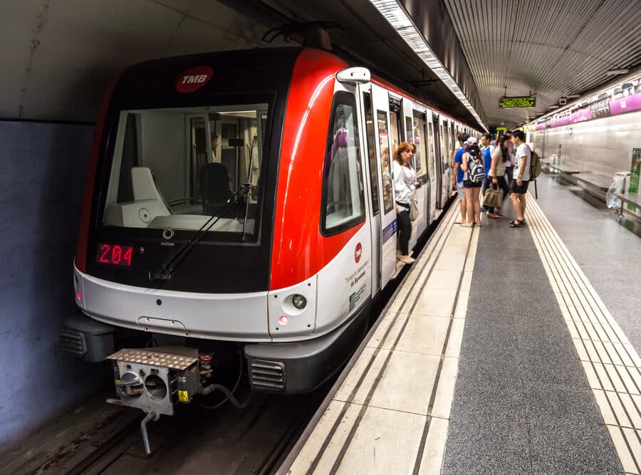 El metro de Barcelona cumple 100 años