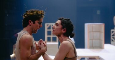Electra del Teatre Lliure sale de gira con el programa Reverberaciones