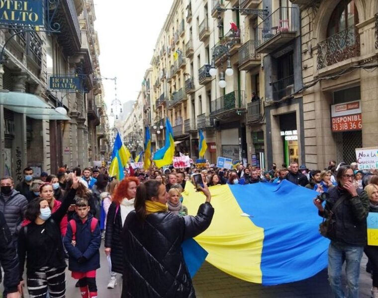 En Vallcarca, en el distrito de Gràcia se habilita albergue para ucranianos