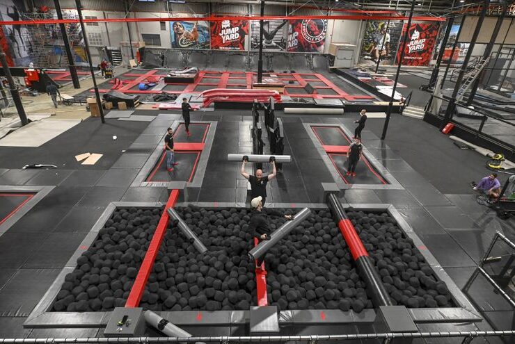 Inauguran en Barcelona  “Jump Yard”, el gigantesco parque “indoor”