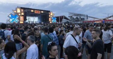 Visita de l'Alcalde al Festival Cruïlla