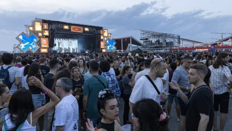 Visita de l'Alcalde al Festival Cruïlla
