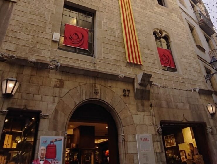 Con 5 plantas y un bar, Raima es la papelería más grande de Europa