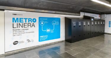 Carga un patinete con la frenada del metro en las “Metrolineras”