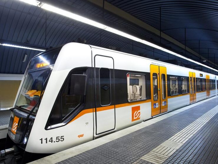 Aumenta la frecuencia de circulación del metro en la línea del Vallès