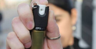 Proponen resolución para regular gas pimienta y Táser en Cataluña