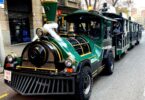Recorre las calles navideñas de Barcelona en el “trenet de Nadal”