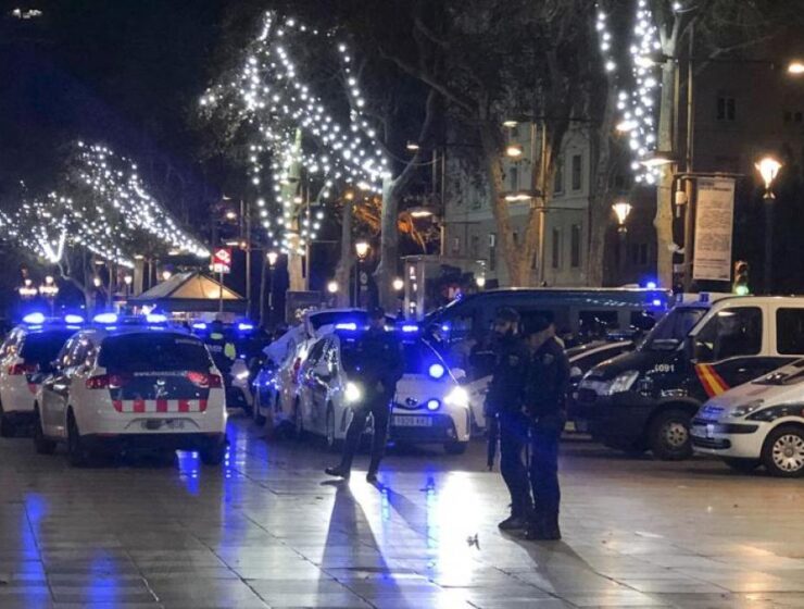 Guardia Urbana y Mossos refuerzan vigilancia en las calles esta Navidad