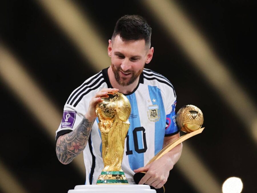 FC Barcelona congratulates Messi on World Cup win