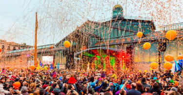 Carnaval de Barcelona 2023: la mejor fiesta móvil del año