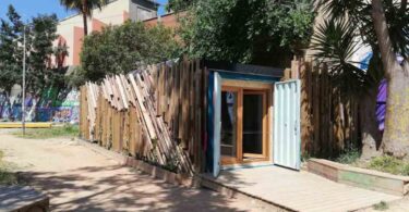 Un contenedor adaptado como espacio cultural ganó el Premio Lluís Carulla 2022