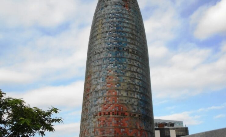 ¿En Barcelona hay uno de los edificios más feos del mundo?