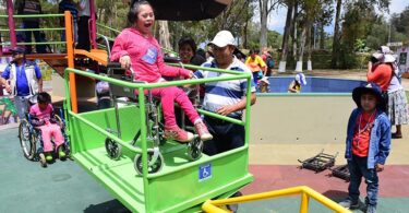 Barcelona carece de zonas recreativas para niños con discapacidad