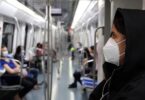 Desde el 7 de febrero no es obligatorio usar mascarilla en el metro de Barcelona
