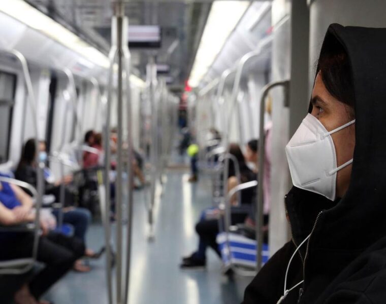 Desde el 7 de febrero no es obligatorio usar mascarilla en el metro de Barcelona