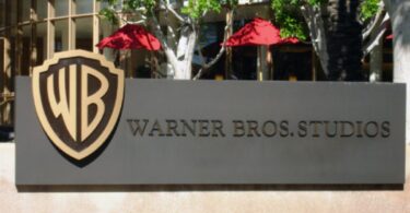 Warner Bros. Studios celebra su centenario con un concierto Candlelight en BCN