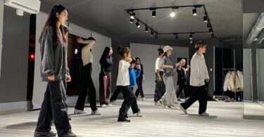 In Dance Studio: academia para aprender las coreografías virales de TikTok