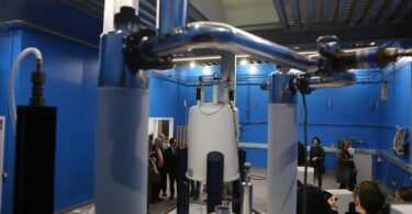El único aparato de resonancia magnética en Europa lo tiene la UB
