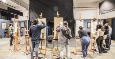 En la Barcelona Academy of Art se reúnen los “soñadores artísticos”