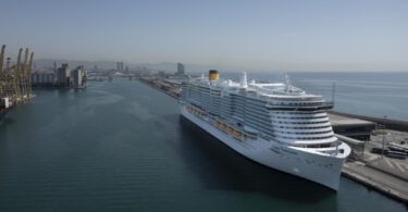 Barcelona prevé recibir unos 900 cruceros con turistas en 2023