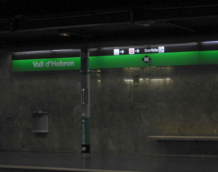 La estación Vall d'Hebron del metro cambia de nombre