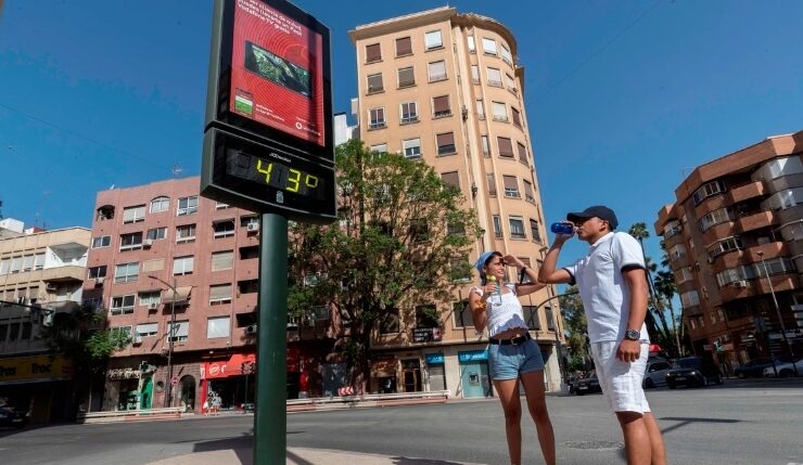 Previsión de la primera ola de calor del verano: máximas de 45 grados según la AEMET
