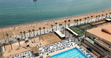 En pleno funcionamiento las piscinas municipales exteriores en Barcelona