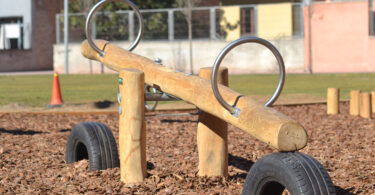 El calor aleja a los niños de los parques infantiles en Barcelona