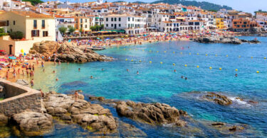 A tan solo media hora de Barcelona, disfruta de grandiosas escapadas