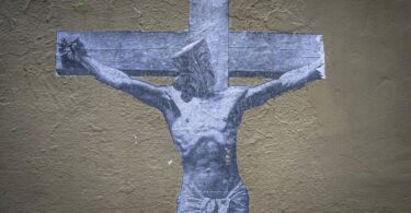 Enigmática obra mural de un Cristo aparece en la basílica Santa Maria del Pi de Barcelona