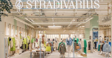 La tienda de Stradivarius, la más grande del mundo, abrió en el centro de Barcelona