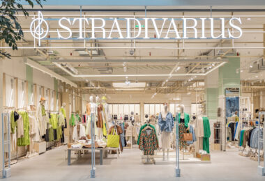 La tienda de Stradivarius, la más grande del mundo, abrió en el centro de Barcelona