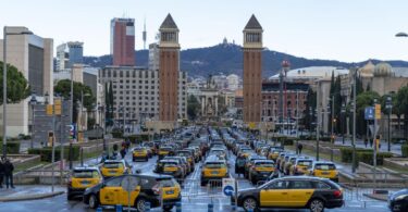 Se anuncia movilización de taxistas en Barcelona para el 5 de septiembre