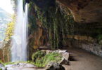 Un Monasterio rupestre entre cascadas y grutas: un paraíso a 50 km de Barcelona