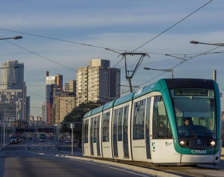 Vuelve a circular el tranvía: se adelantan pruebas en el nuevo tramo de Glòries