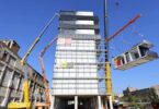 Barcelona construye edificios de viviendas públicas con contenedores