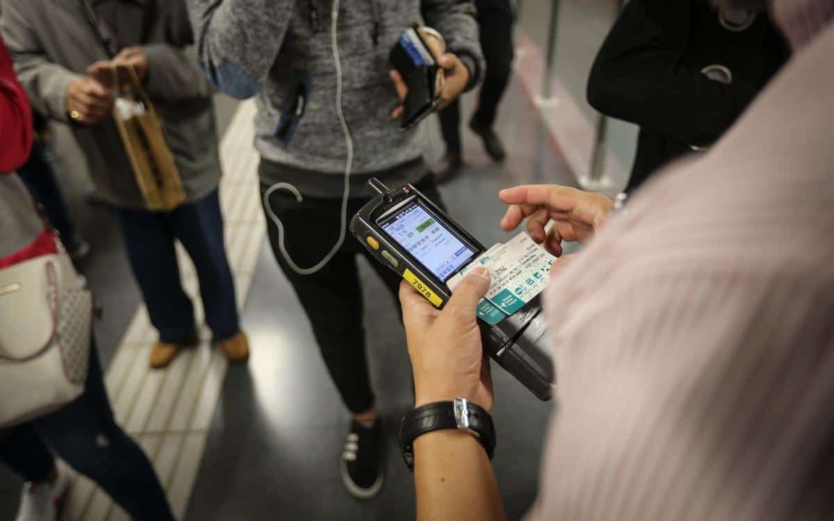 Barcellona rafforza il controllo dei biglietti nella metropolitana per combattere le frodi