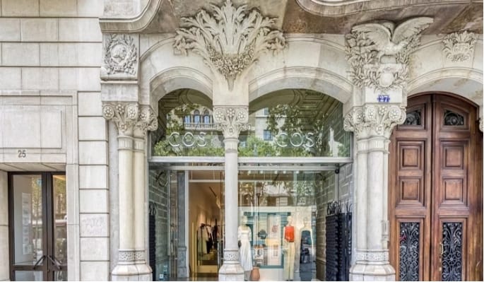 H&M rafforza la sua presenza sul Passeig de Gràcia con un nuovo negozio COS