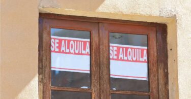 El Gobierno responde a la tensión entre alquileres y nóminas