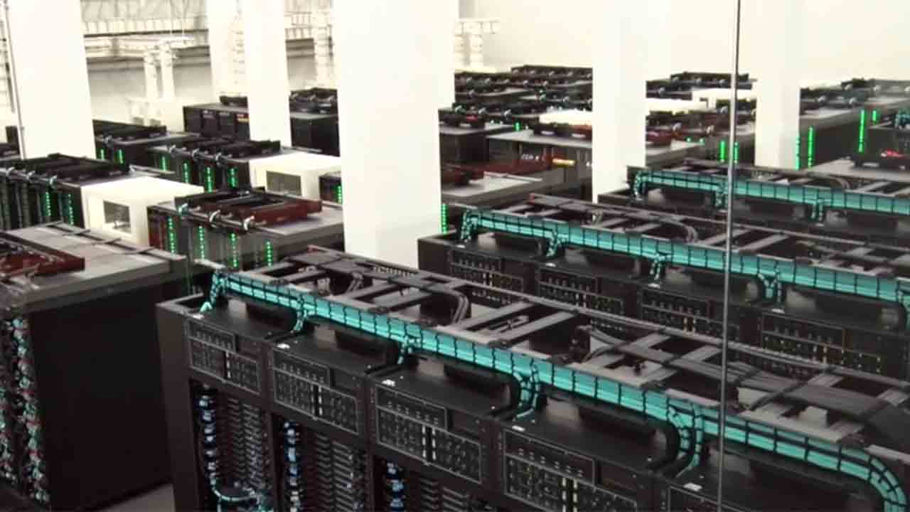 Supercomputer