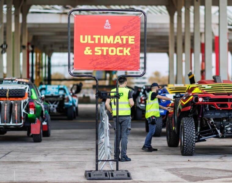 Barcelona se llena de adrenalina con la llegada del Rally Dakar al Port Vell