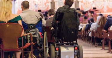 Barcelona mejora el acceso a la cultura a personas con discapacidad