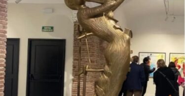 Barcelona se prepara para una subasta histórica de escultura de Salvador Dalí